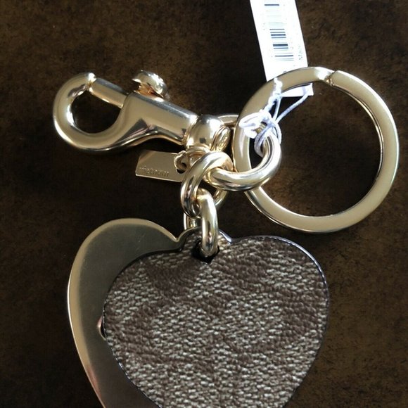NWT! COACH SIGNATURE HEART KEYCHAIN CHARM FOB - Picture 6 of 7